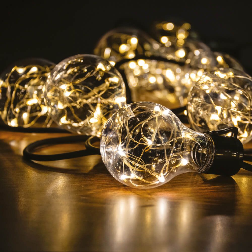 Kar�csonyi K�l- �s Belt�ri vezet�kes f�nyf�z�rek